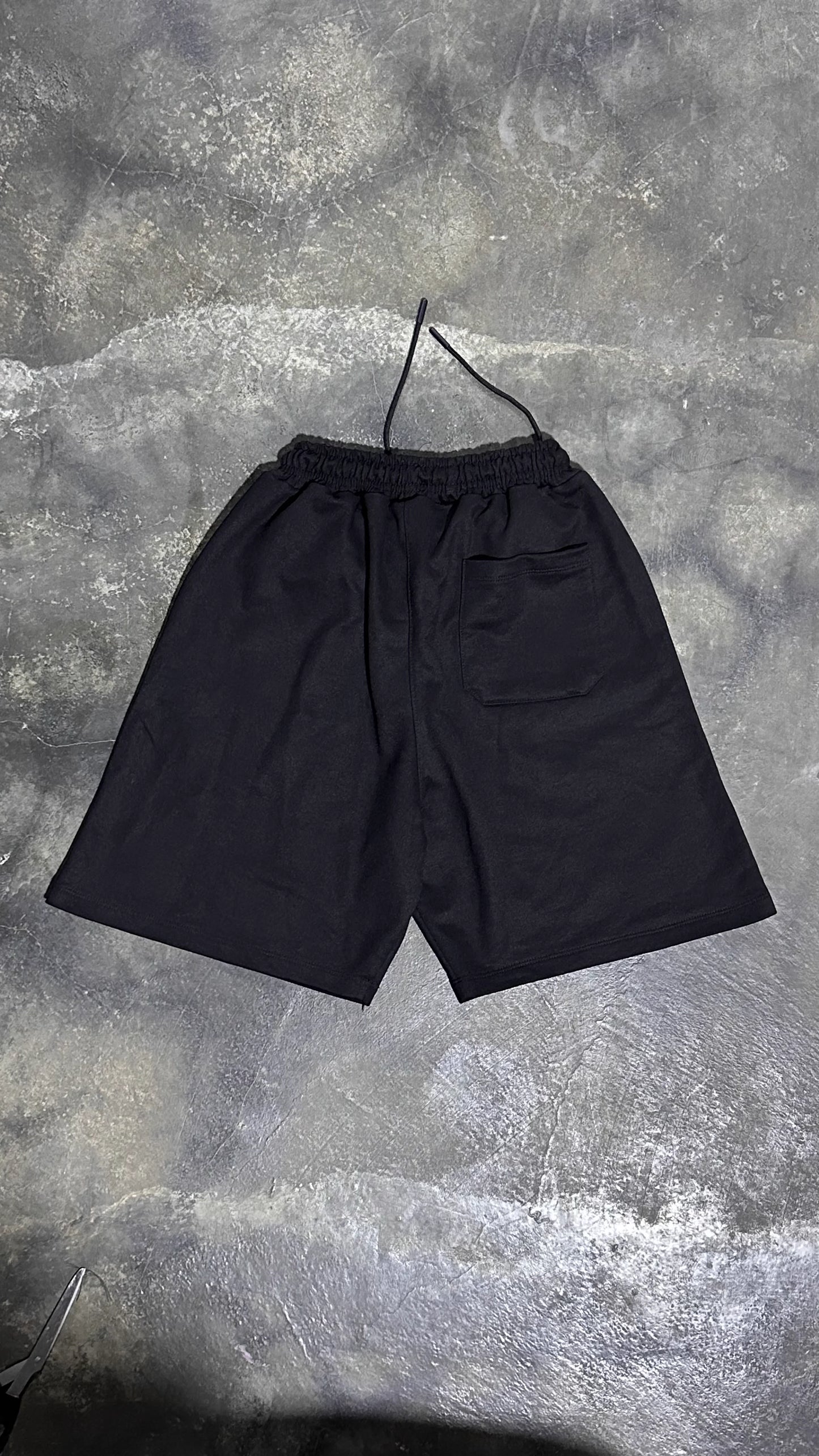 Short Pedreria Dawn Star Black — Drip