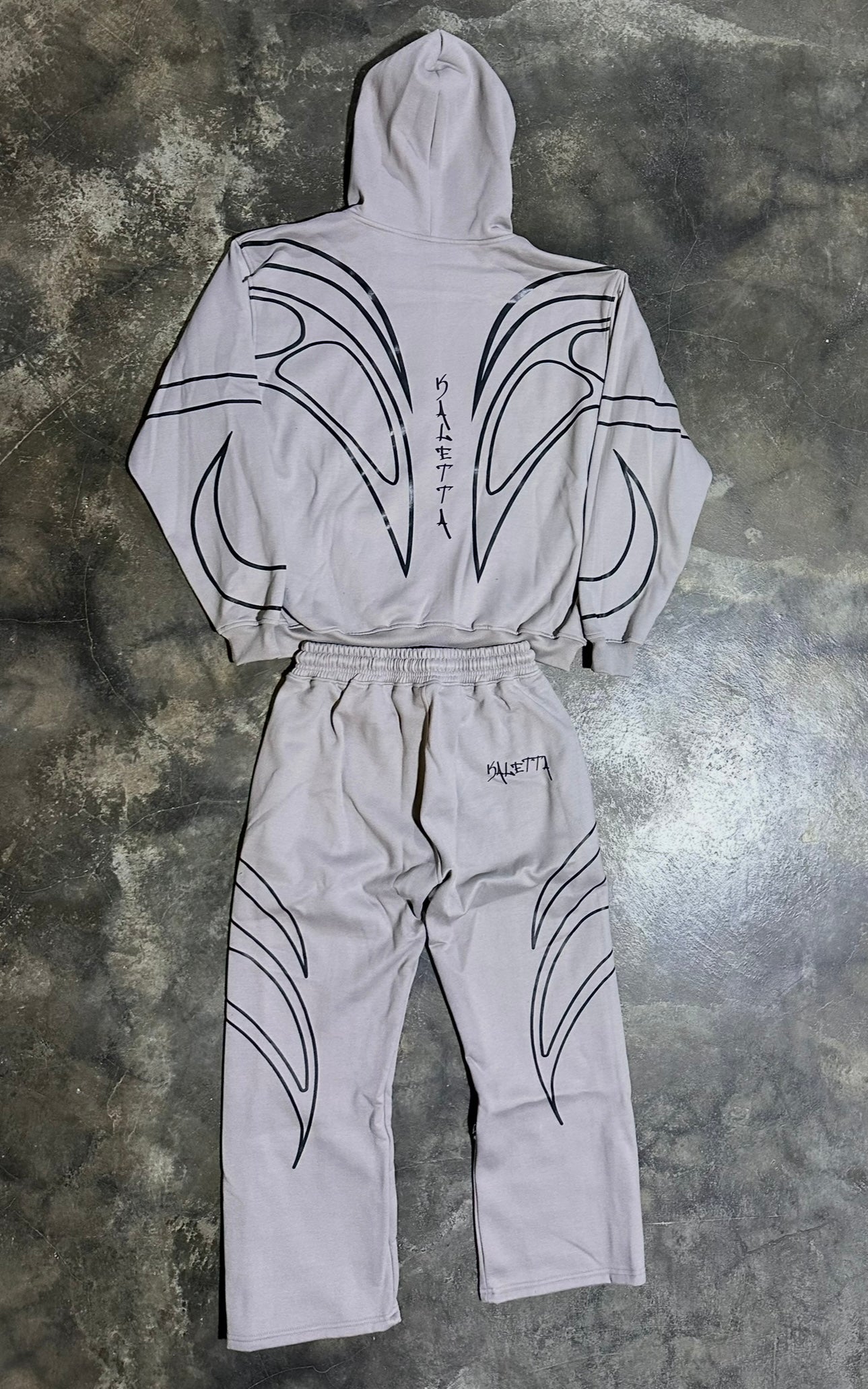 Conjunto Pigeon Leaf Zip Hoodie y Buzo Cement — Streetwear