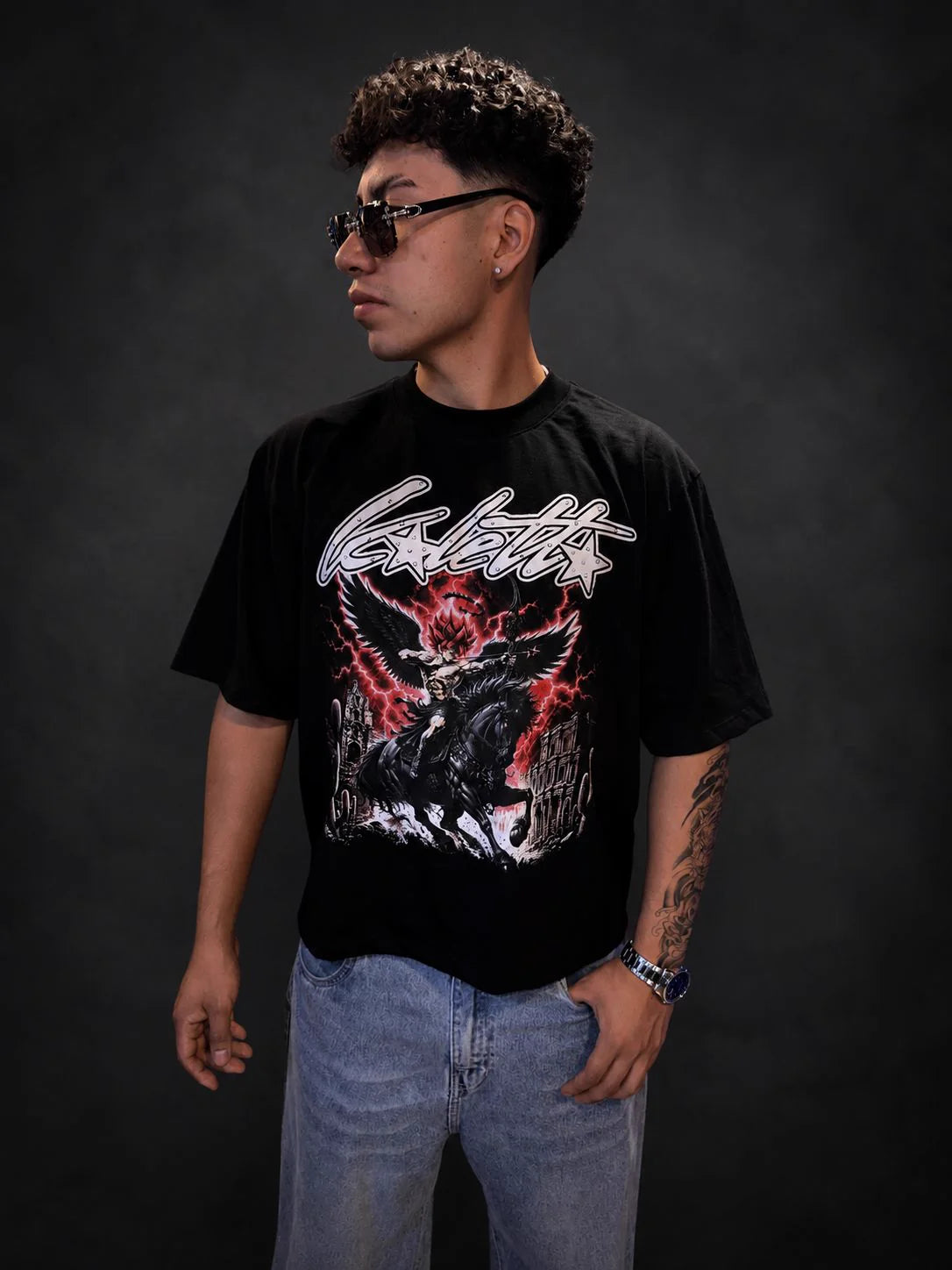Boxy Fit Triple Star Black Red